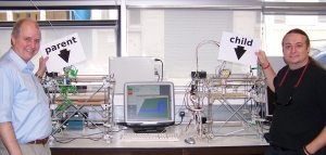 0690876001222867223__Reprap_Fig1