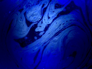 Cambridge_oil_on_water