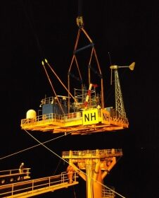 Photo_3_Platform_Lift_Offshore