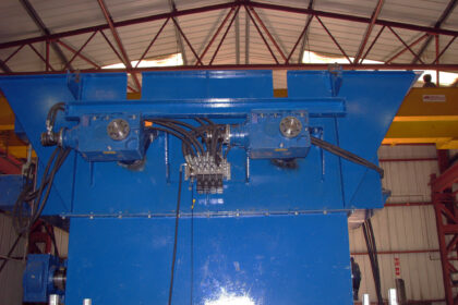 Brevini Fluid Power offers a range of axial piston and orbit motors from Samhydraulik as well as hydraulic pumps and proportional valves to complete the motor/gearbox package. The use of hydraulic drives for conveying and processing equipment offers the flexibility to deliver variable application demands and are conveniently packaged in compact independent power units for each driven stage of the process