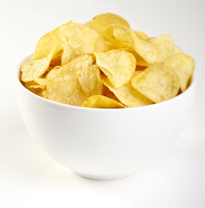 AT0178 - Crisps in a bowl