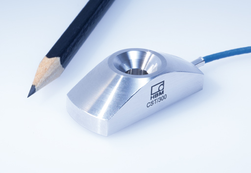HBM’s CST/300 piezoelectric strain transducer facilitates accurate measurements at the lowest strain level