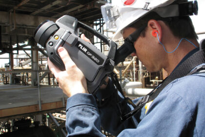 FLIR737 Offshore 2013 GasFind camera
