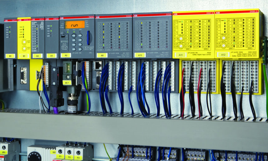 ABB’s AC500-S safety PLC offers flexible and powerful programming facilities that speed and simplify the development of safe control solutions for the most complex control applications