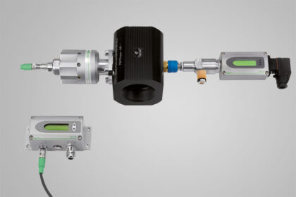 Easily combined: flow and dew point meters can be installed in the same access point utilizing the MultiController valve