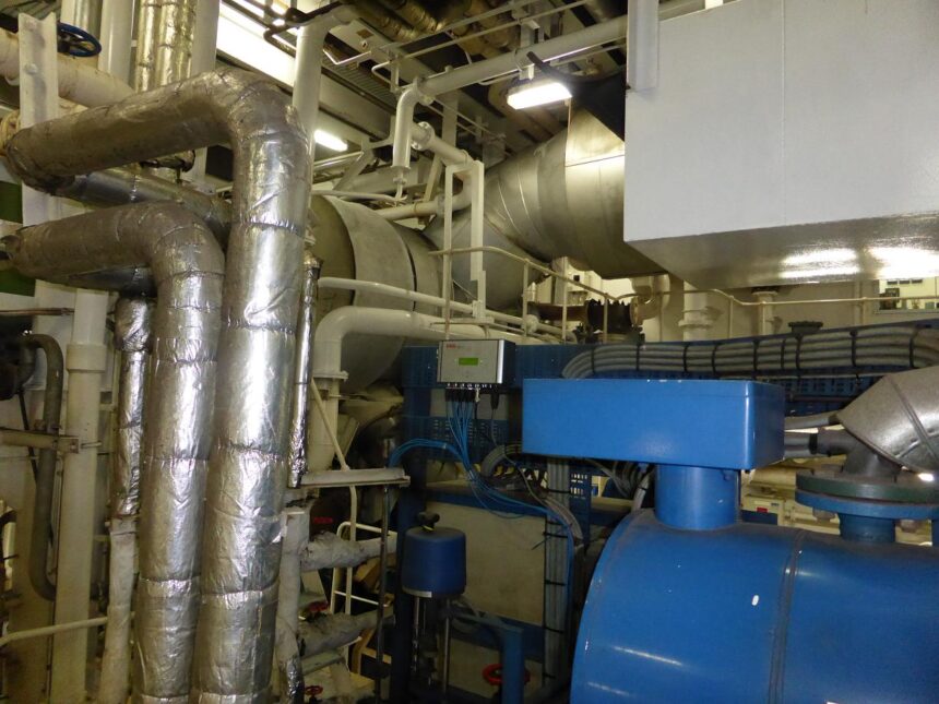 Autosun engine room2_lres