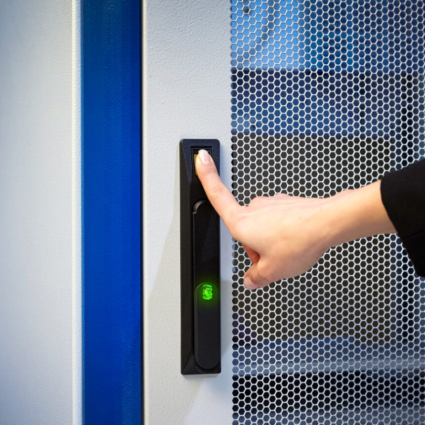 EMKA BioLock – biometric security for server cabinets