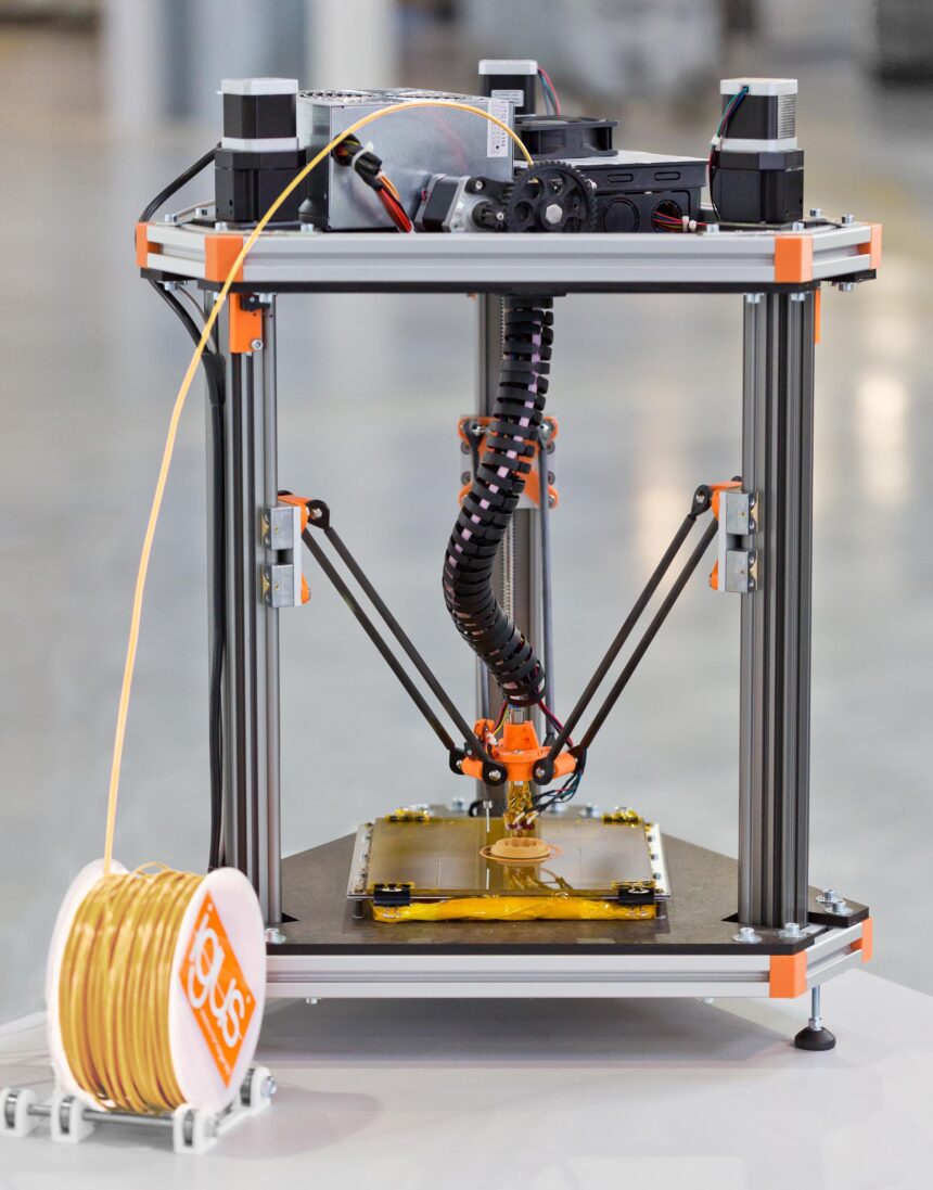 IG2382 - 3D printer filament pic