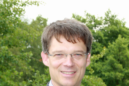 "The process reliability of hydraulic connection technology is crucial for the effective and economical operation of modern working machinery in all sectors." - Dr-Ing. Harald Pott, Division Manager Technology at VOSS Fluid GmbH