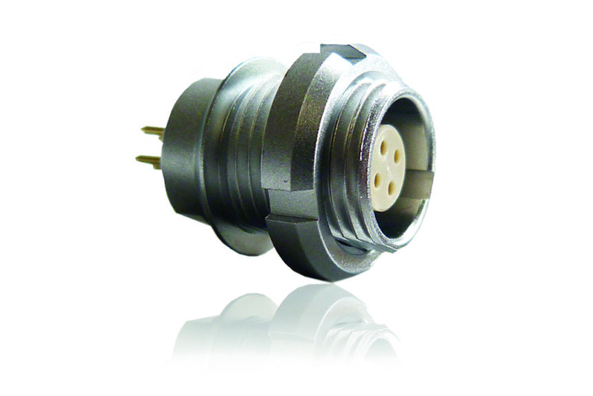 Yamaichi_Electronics_Push-Pull Backwall WD_press