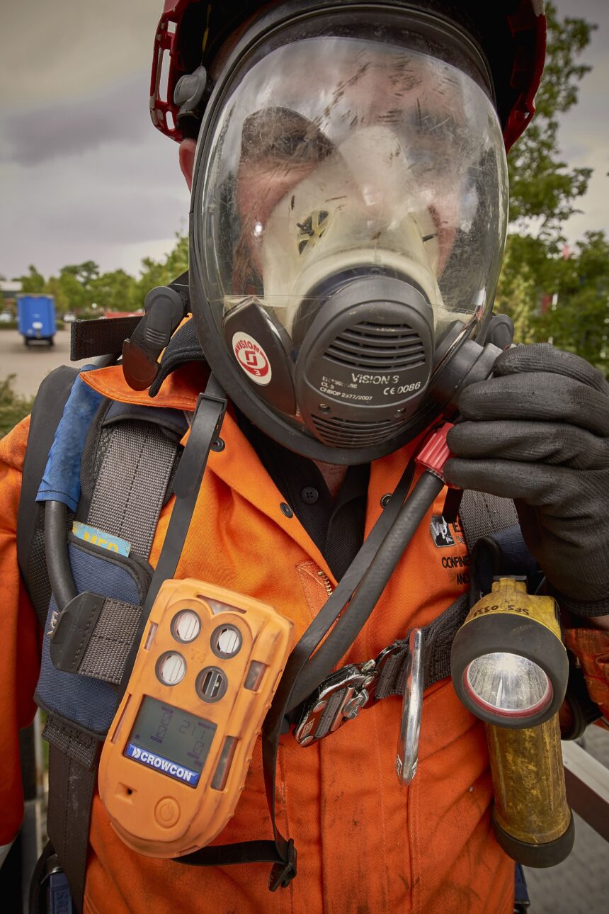 An end-to-end gas strategy includes guidelines for the operators who use the equipment