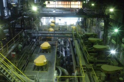 A number of design issues must be considered for concentrators and mills that treat high tonnages of ore
