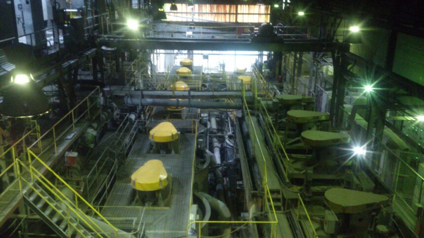 A number of design issues must be considered for concentrators and mills that treat high tonnages of ore