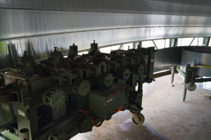 Lipp automated tank build equipment