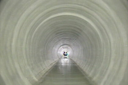 Before and after images of pipeline relined by Lanes Group at Solutia UK, UV lining technology