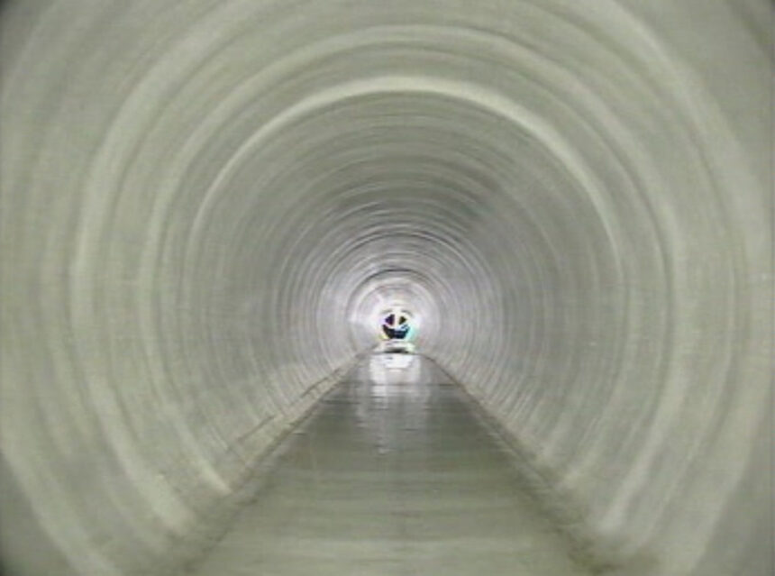 Before and after images of pipeline relined by Lanes Group at Solutia UK, UV lining technology