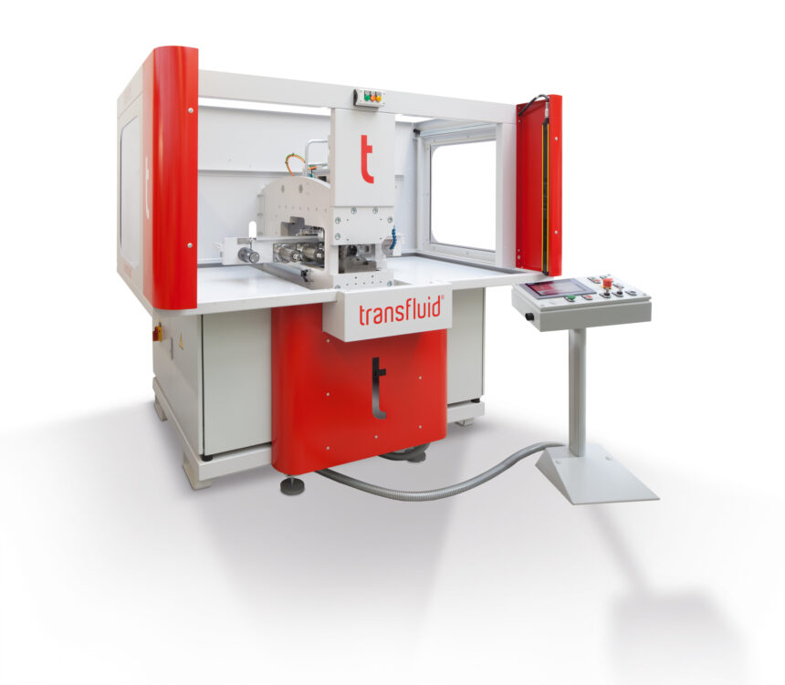 The new tube forming machine REB 645 with automatic tool detection. © transfluid