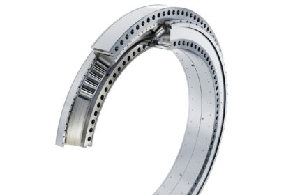 Flange mounted tapered roller bearing unit