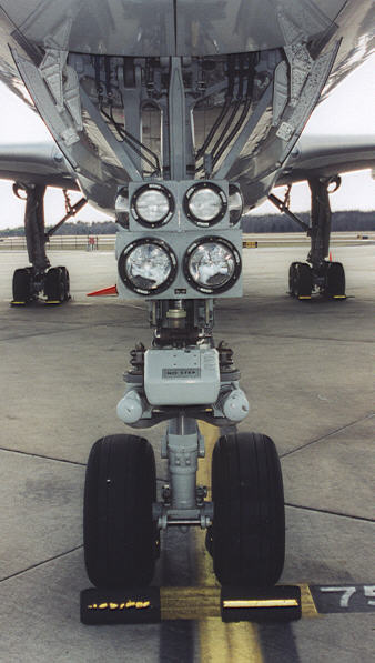 LANDING GEAR PHOTO
