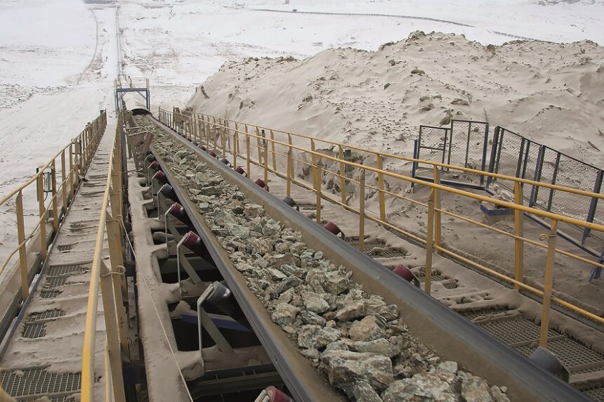 One of the most important pieces of the mining equipment is the belt conveyor, which transports minerals around the mining site.