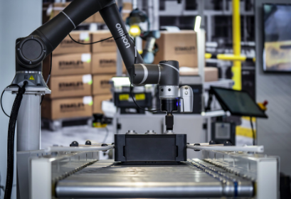 This collaborative robot is picking parts