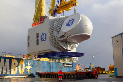 Haliade-X%20nacelle%20arrives%20at%20Blyth
