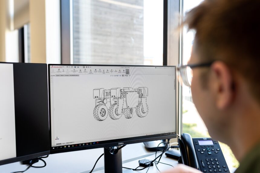 Engineer Live image
