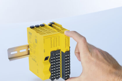 The SICK Flexi Compact saves space in the control cabinet