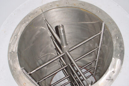 Acme Strainers scraper inside screen