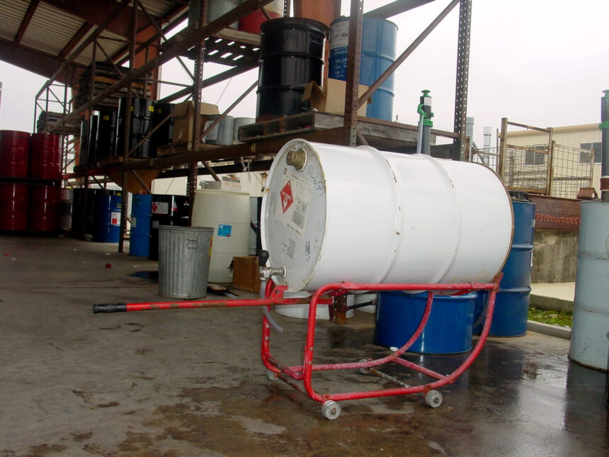 Tipping Container