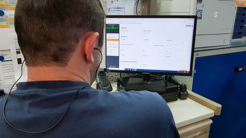 At Scherdel, compound concentration and pH values are measured and recorded once per shift. Image via Rösler Smart Solutions.
