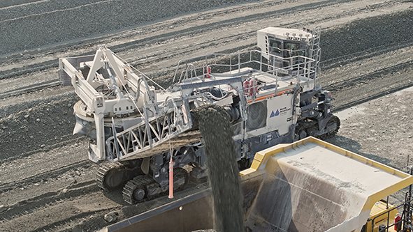 Continuous direct loading of 70-tonne trucks