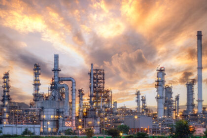 refinery_5078x2469_shutterstock_1497090155