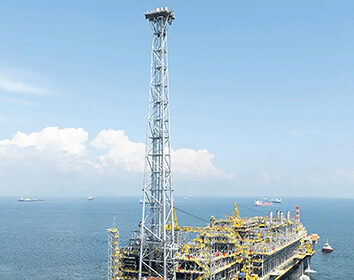 FPSO P-78 sailing to Buzios field in Brazil. Image via Seatrium