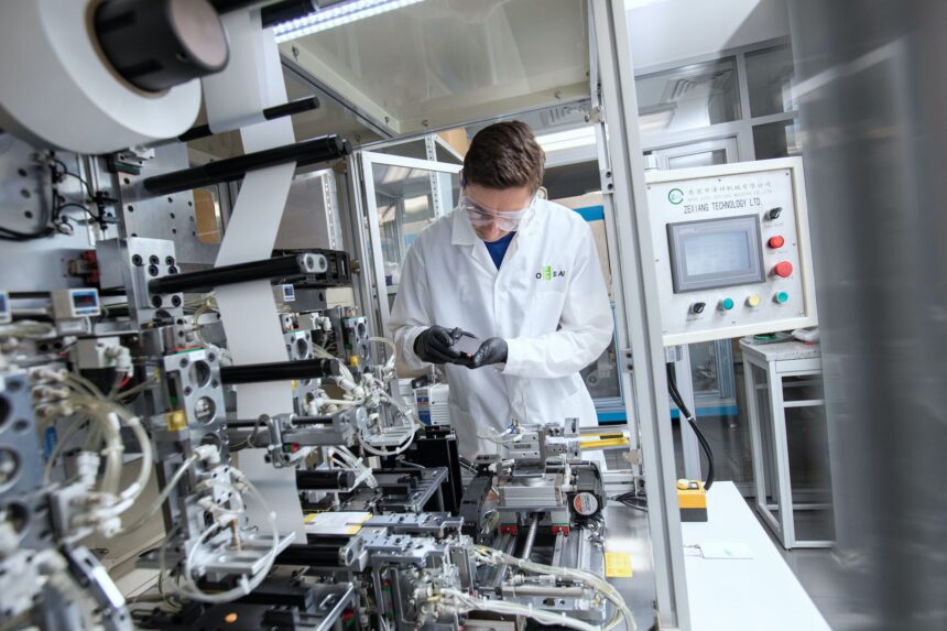 Nanotube battery lab, image via OCSiAI